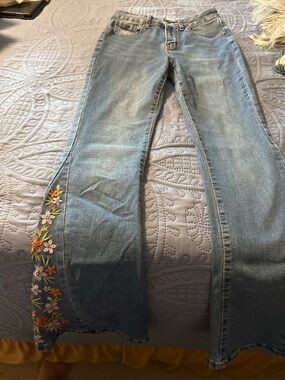 Harper Heritage Embroidered Floral Jeans Womens Size 26 Light Wash Flare Boho